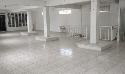  Renting - Commercial space - triolet  