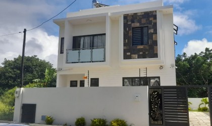  Furnished renting - House - pereybere  